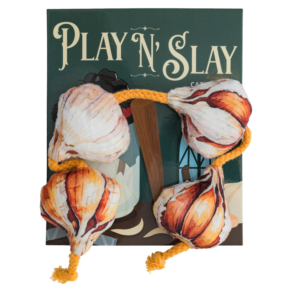 Play n’ Slay chaser cat toy